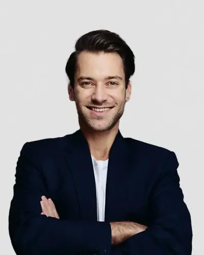 A man with his arms crossed.